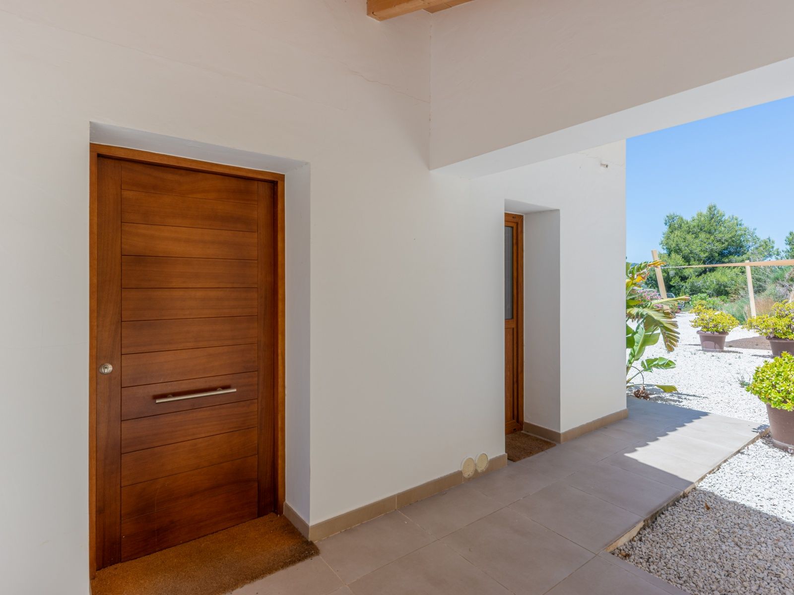 Moderna finca/villa off-grid con piscina y total privacidad en Benissa.