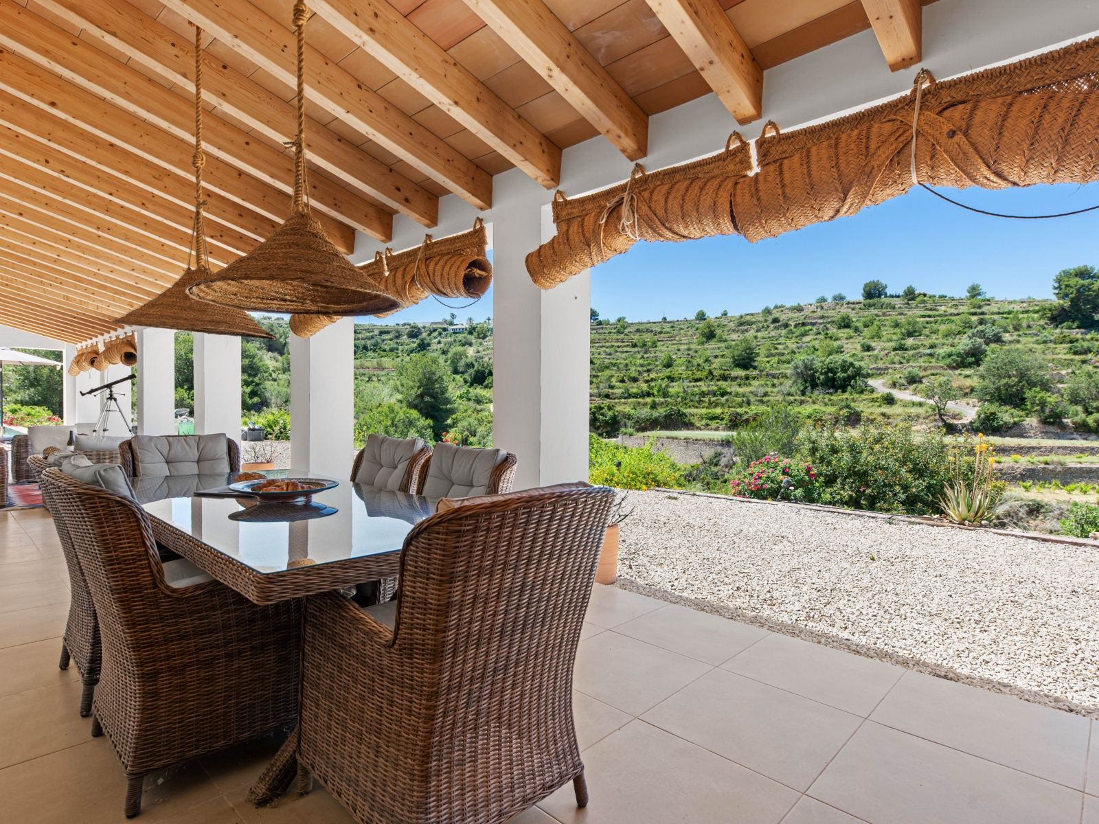 Moderna finca/villa off-grid con piscina y total privacidad en Benissa.